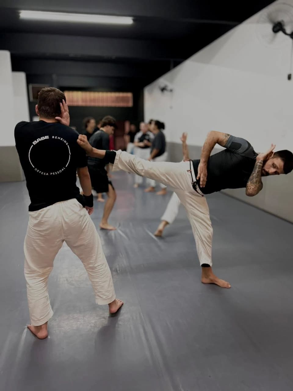 Treino de Defesa Pessoal na Base Behring